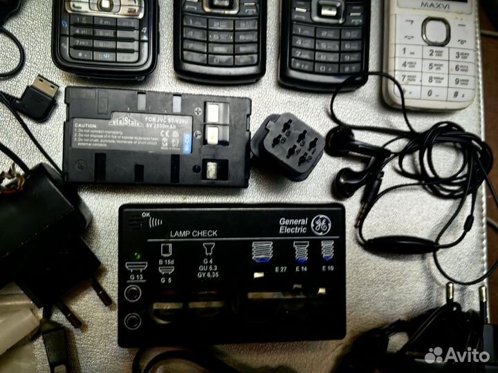 Зарядное смартфоны и др