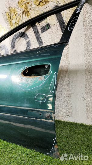 Дверь передняя левая Toyota Avensis (T220) I