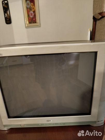 Продам телевизор