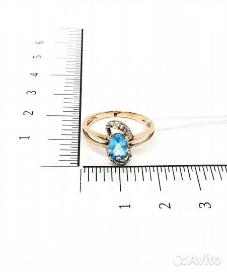 Кольцо с природным камнем Золото