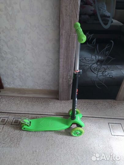 Самокат детский трехколесный