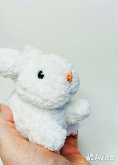 Игрушка из плюшевой пряжи