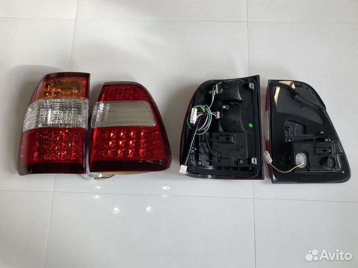 Комплект фонарей Toyota Land Cruiser 100 1998-2007