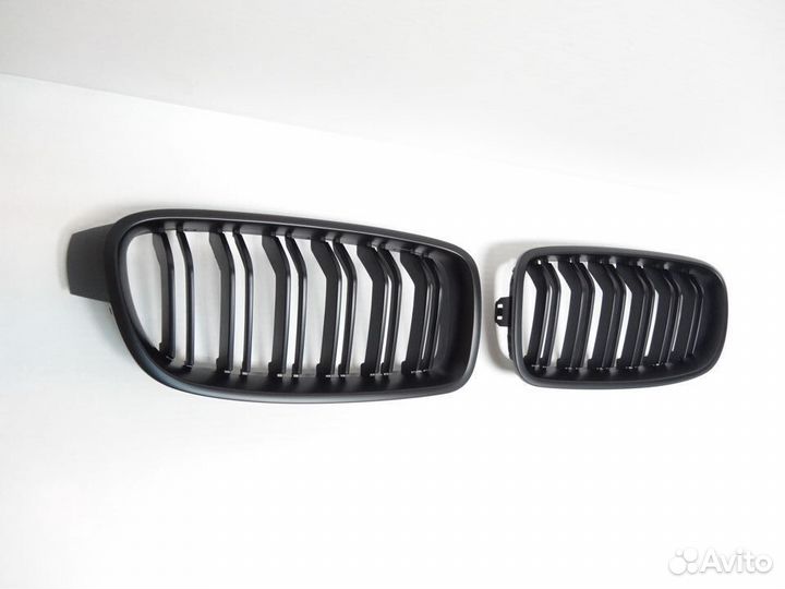 Решетка радиатора BMW 3 F30, F31 (11-19) grbm50