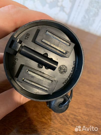 Фонарь на магните от прикуривателя