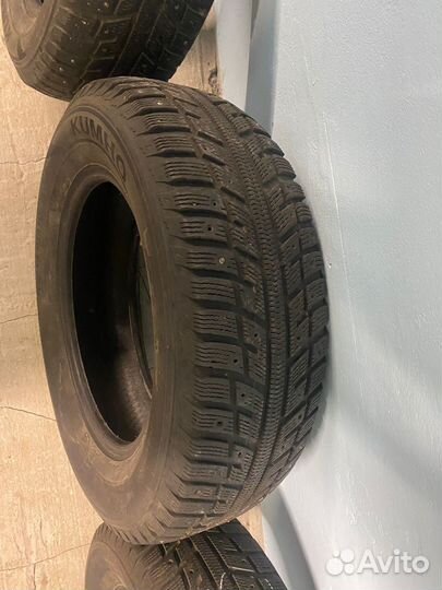 Kumho I'Zen KW15 215/65 R16