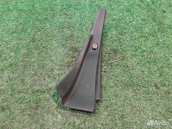 Уголок решётки стеклоочистителей левый Mazda 6 (G