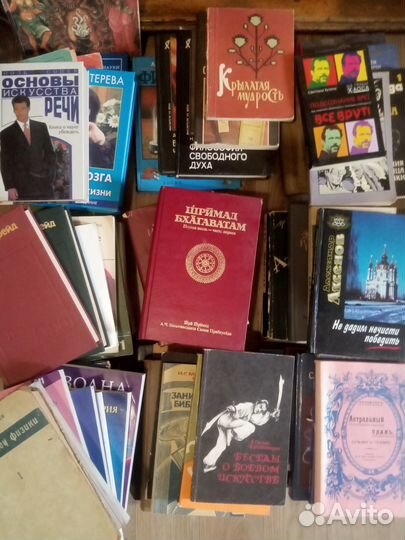 Книги в коробке, в ассортименте, 60 шт