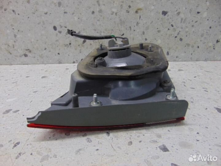 Фонарь задний внутренний правый Chevrolet Cruze J3