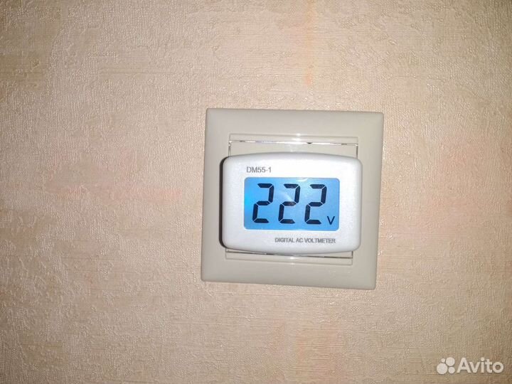 Вольтметр в розетку