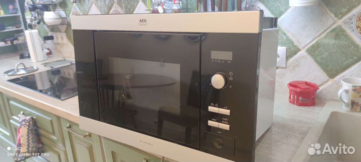 Микроволновая печь AEG