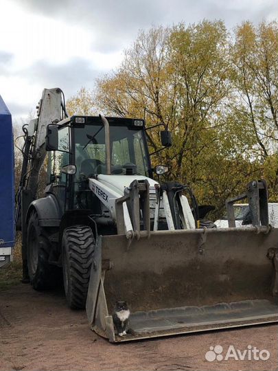 Экскаватор-погрузчик, трактор