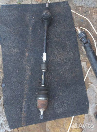 Привод передний правый Nissan Bluebird Sylphy FG10