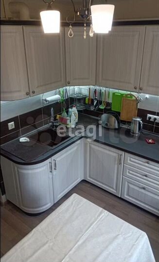 2-к. квартира, 52 м², 2/10 эт.