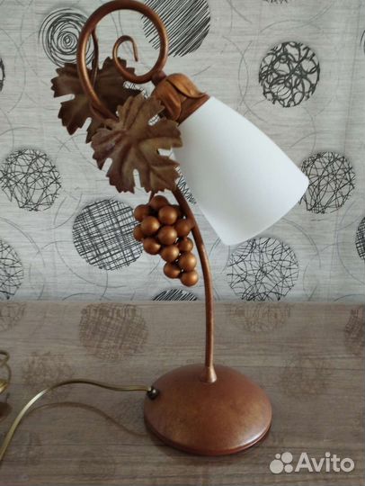Лампа настольная