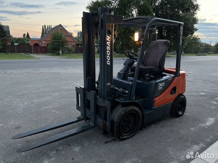 Вилочный погрузчик DOOSAN D30S-5, 2008