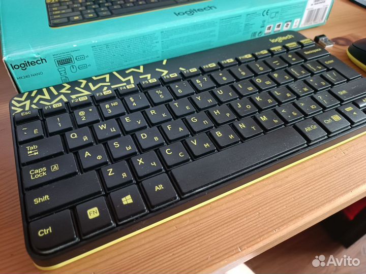 Комплект клавиатура + мышь Logitech MK240 nano