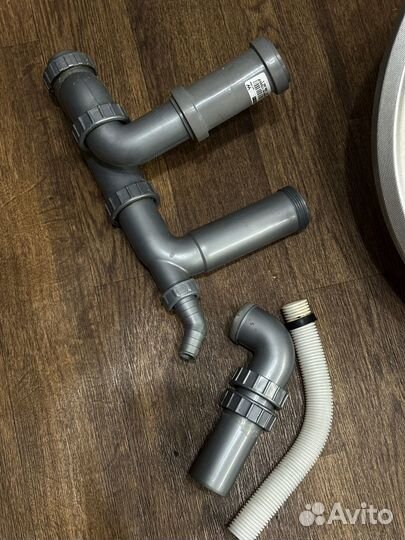 Раковина для кухни со смесителями