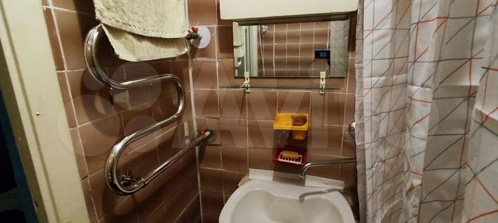 2-к. квартира, 52 м², 3/9 эт.