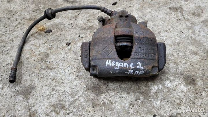 Суппорт передний правый Renault Megane седан K4M