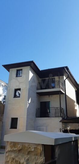 Дом 200 м² на участке 6 сот.