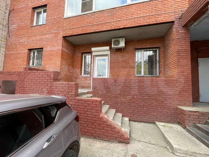 Под офис/услуги на Лебедева 105/2, 54 м²