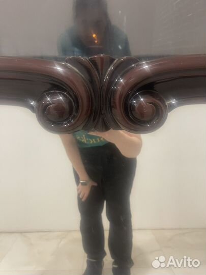 Настенное зеркало