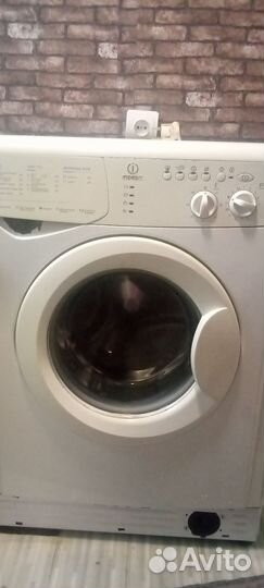 Стиральная машина indesit на запчасти
