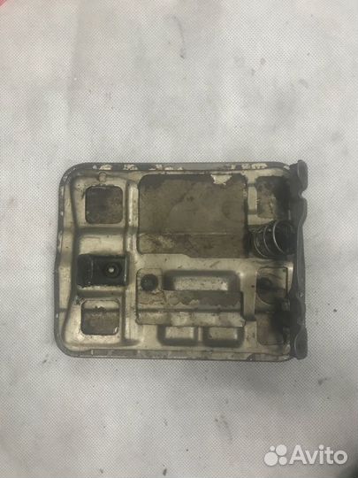 Лючок бензобака Toyota Mark 2 GX70 1GFE