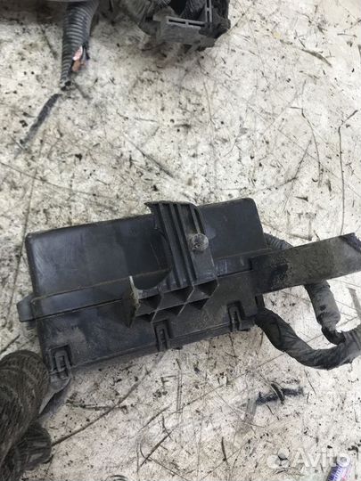 Блок предохранителей Nissan Cube