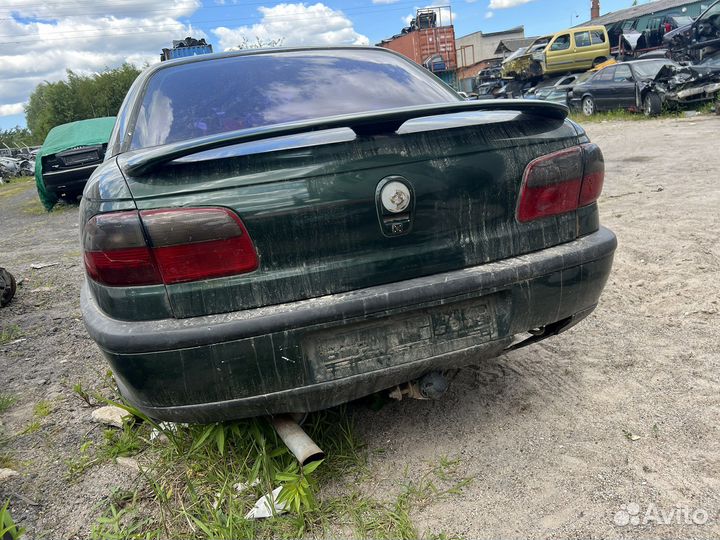 В разборе Opel Omega B
