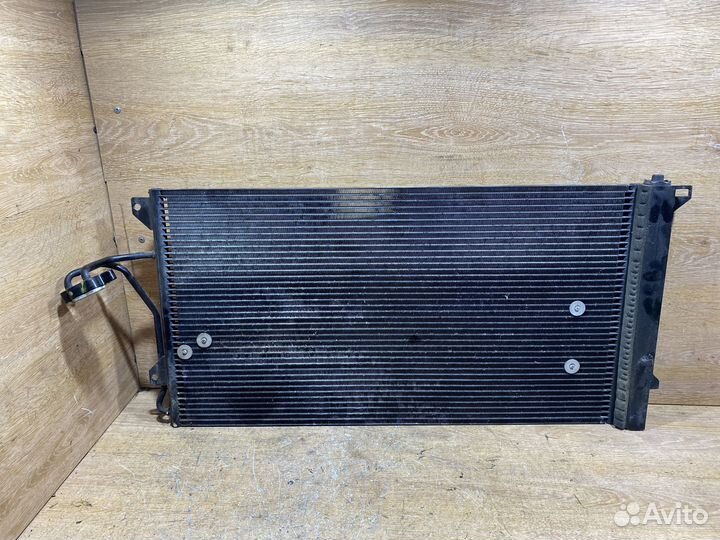 Радиатор кондиционера Volkswagen Touareg 1 128461