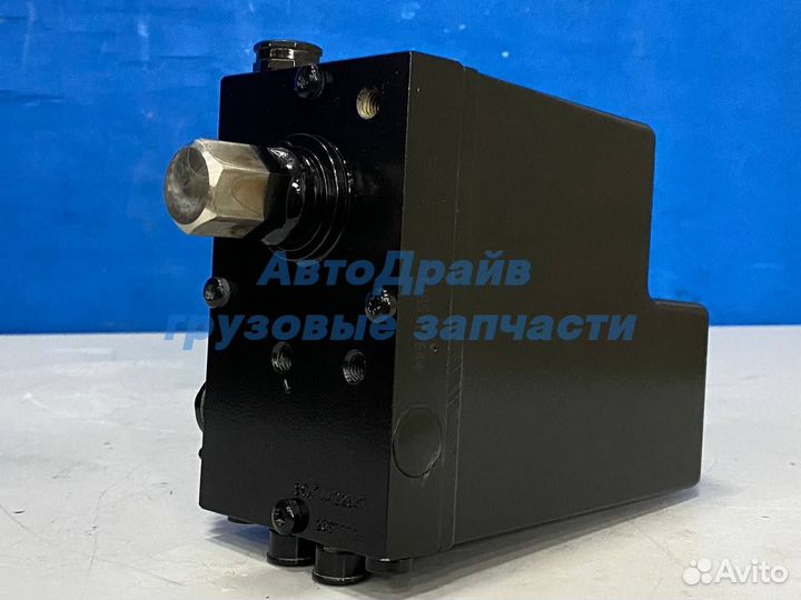 Насос подъема кабины Вольво FM4 FH4