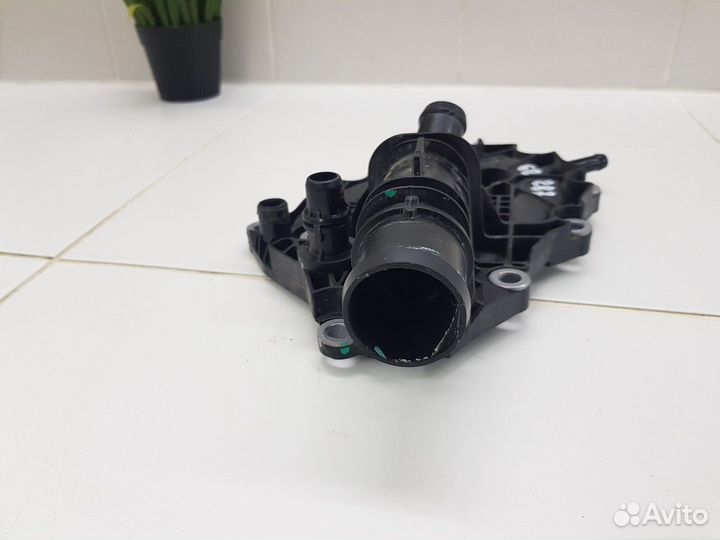 Крышка водяного насоса (Geely Coolray)