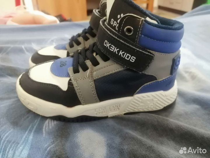 Ботинки осенние для мальчика 28