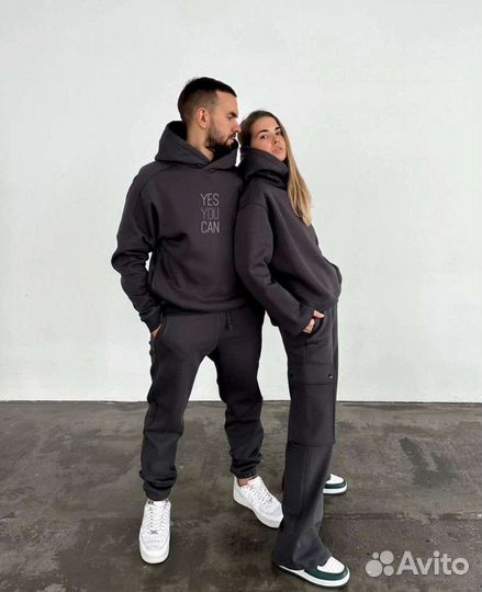 Парные спортивные костюмы