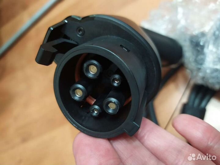 Зарядное устройство для электромобиля J1772 type1