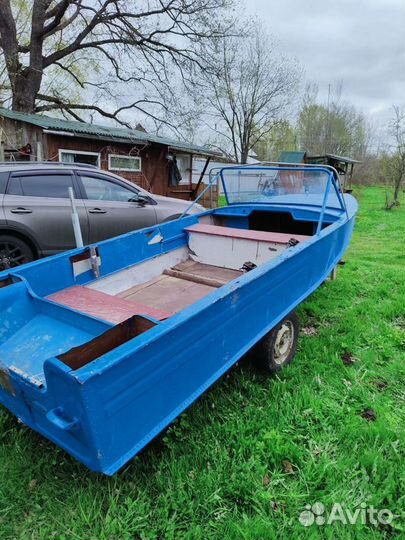 Продам лодку воронеж