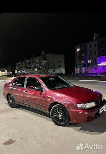 Nissan Almera 1.6 МТ, 1998, 250 000 км