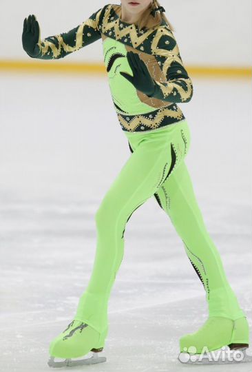 Костюм для выступления по фигурному катанию, б/у