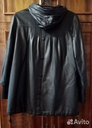 Куртка демисезонная женская б/у