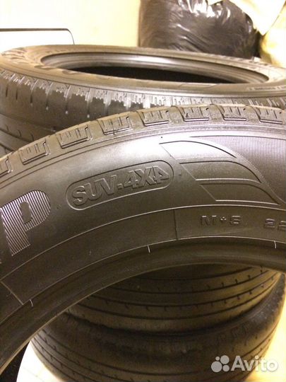 Goodyear EfficientGrip 225/65 R17 102H