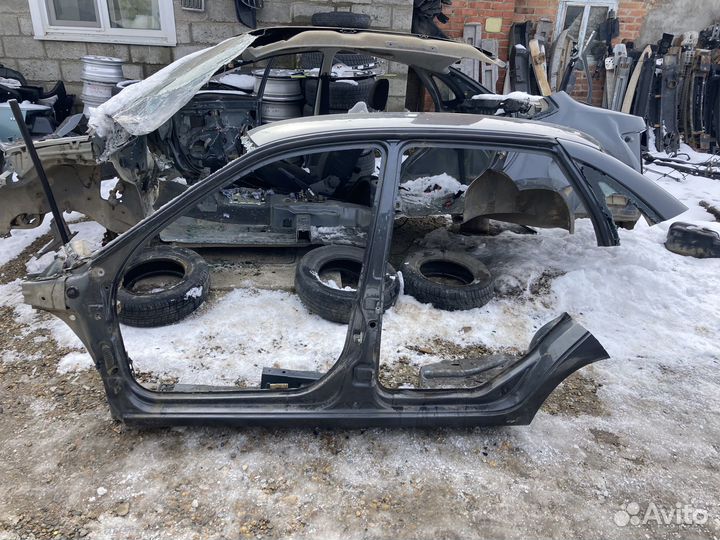 Левая сторона, левый порог со стойкой Лада Гранта