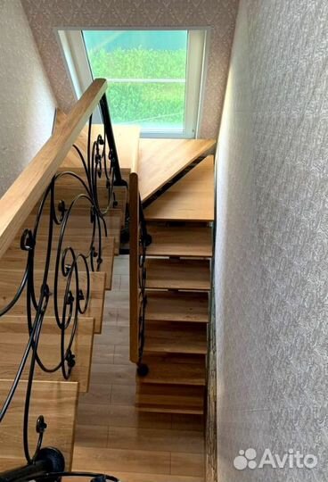 Лестница в коттедж