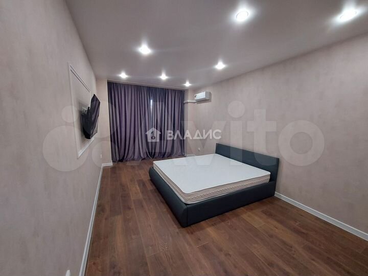 2-к. квартира, 72,8 м², 2/17 эт.