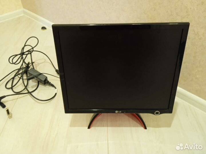 Монитор lg