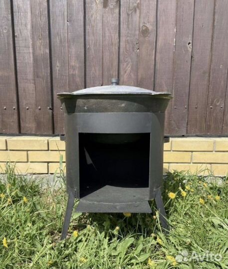 Чугунный казан с печкой
