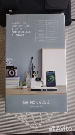 Зарядная станция 4в1 для iPhone и Android