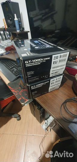 Boss GT1000core, Reloop Mixage