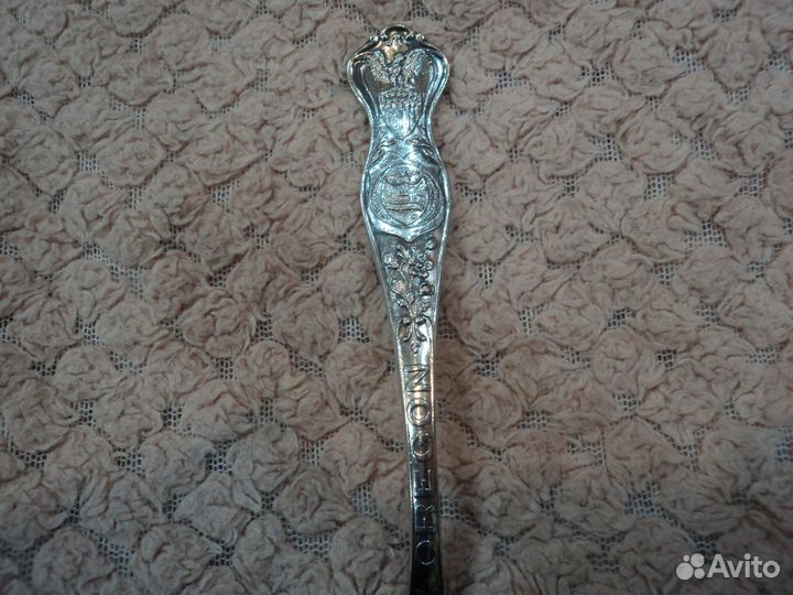 Посеребренная коллекционная десертная ложка